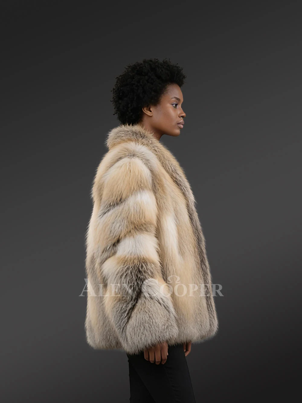 Women’s Crench Collar Golden Island Coat - Image 3